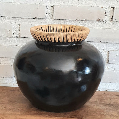 Black Pottery Vase With Rattan Edges