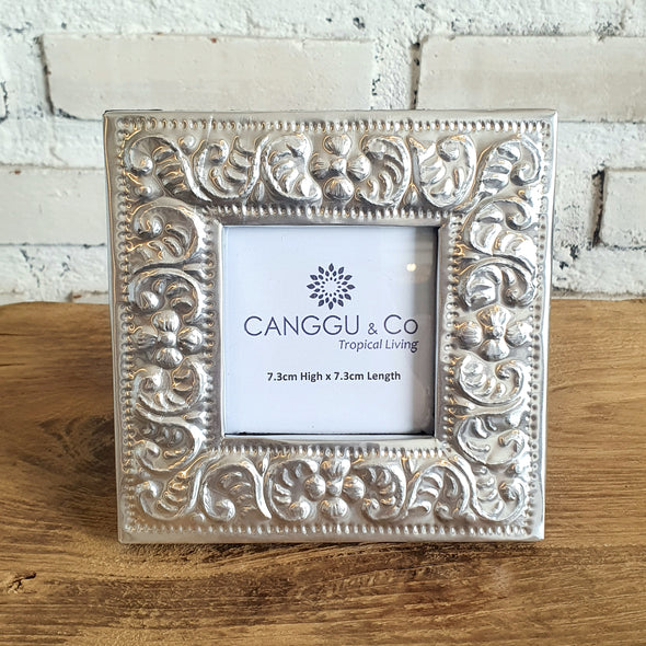 Aluminium Carved Flowers Photo Frame Set