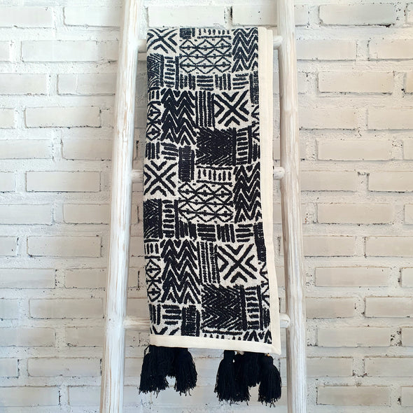 Black Arrow Pattern Throw With Black Tassel