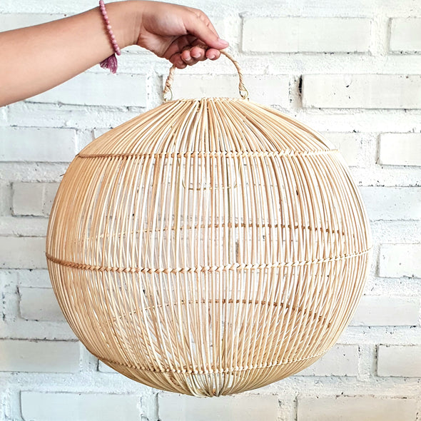 Round Rattan Lamp (W)