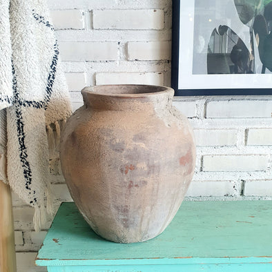 Antique Luxurious Pottery