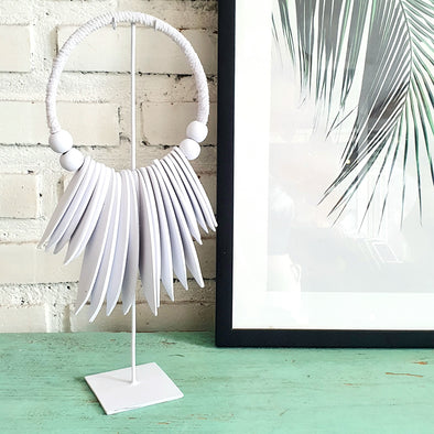 Small White Shell & Wood Necklace Style Decor With Stand