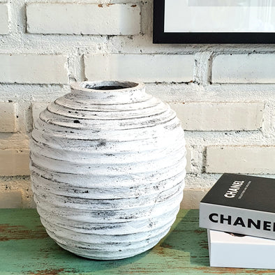 Round Line Pottery Vase