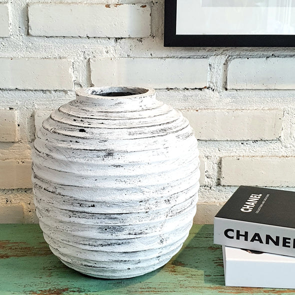 Round Line Pottery Vase