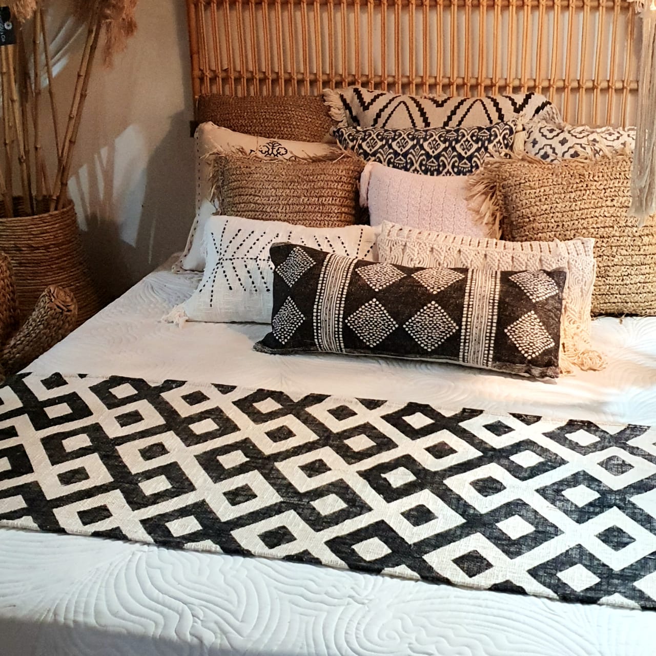 Diamond Pattern Bedding Diandra Black & Natural Diamond Pattern Printed Bed Runner – Canggu & Co