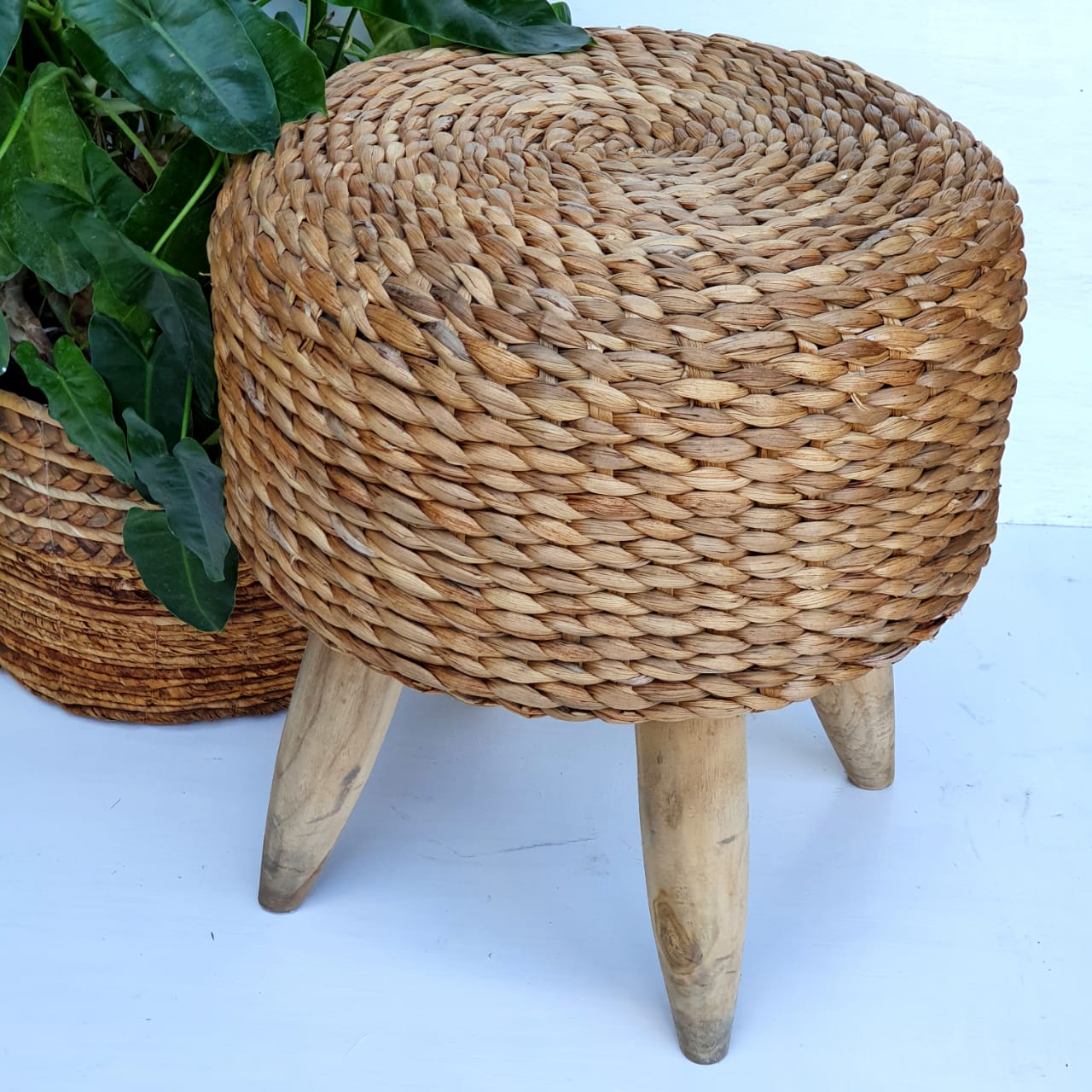 Round Low Water Hyacinth Stool – Canggu & Co