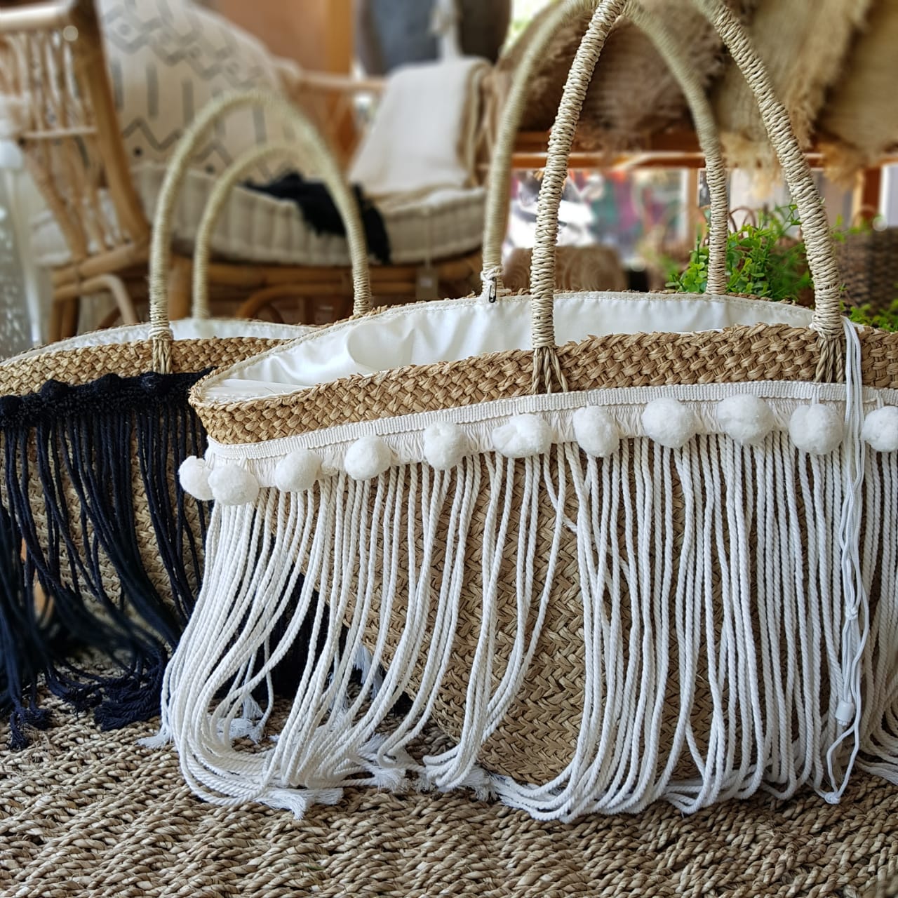 Large Natural Straw Grass Tote Bags With Pompoms Long Fringe