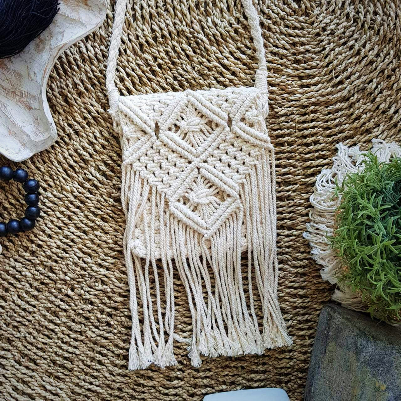 White macrame bag hotsell