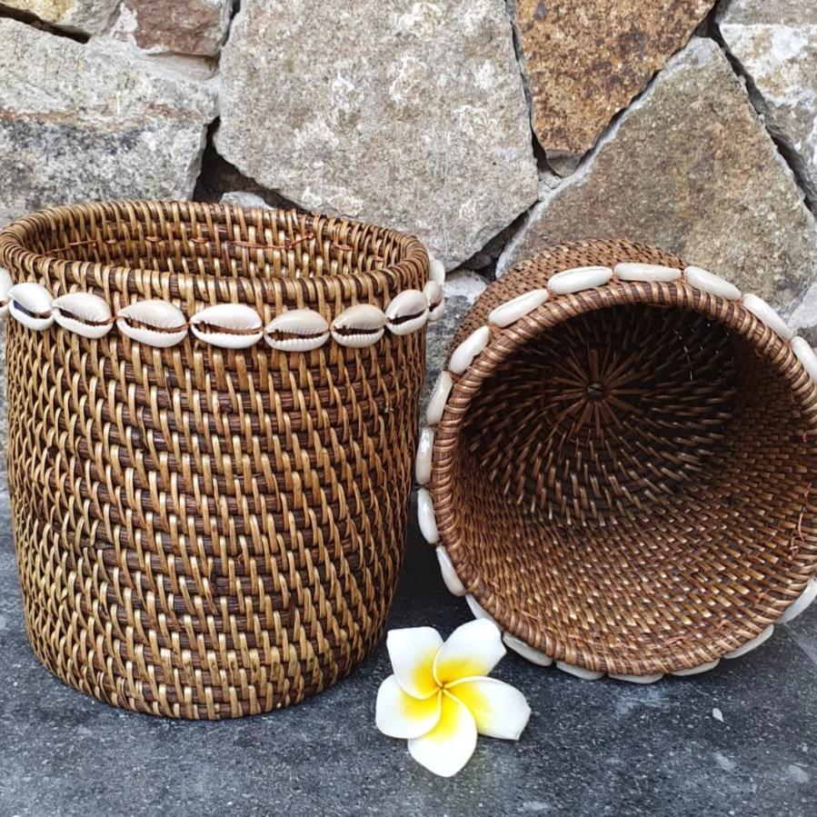 Small Rattan Boxes With Shells – Canggu & Co
