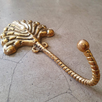 Golden Brass Sea Shell Hooks - Canggu & Co